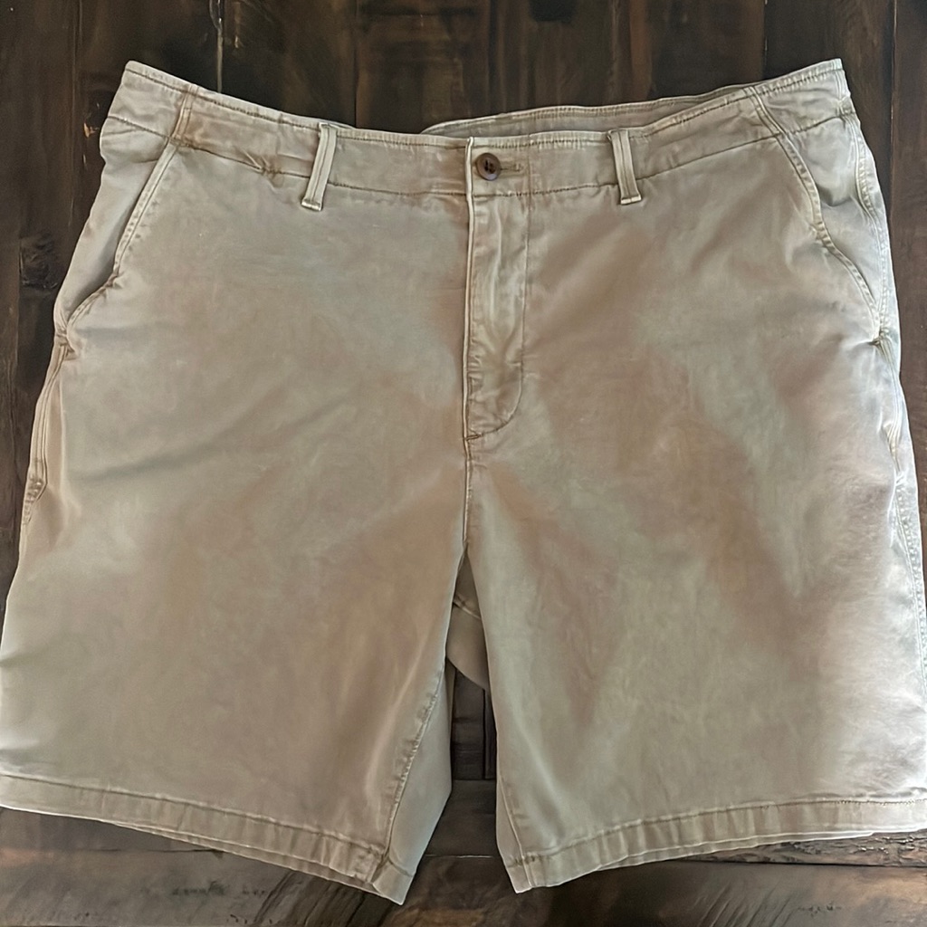 Lucky Brand Khaki Shorts Size 38 Guc